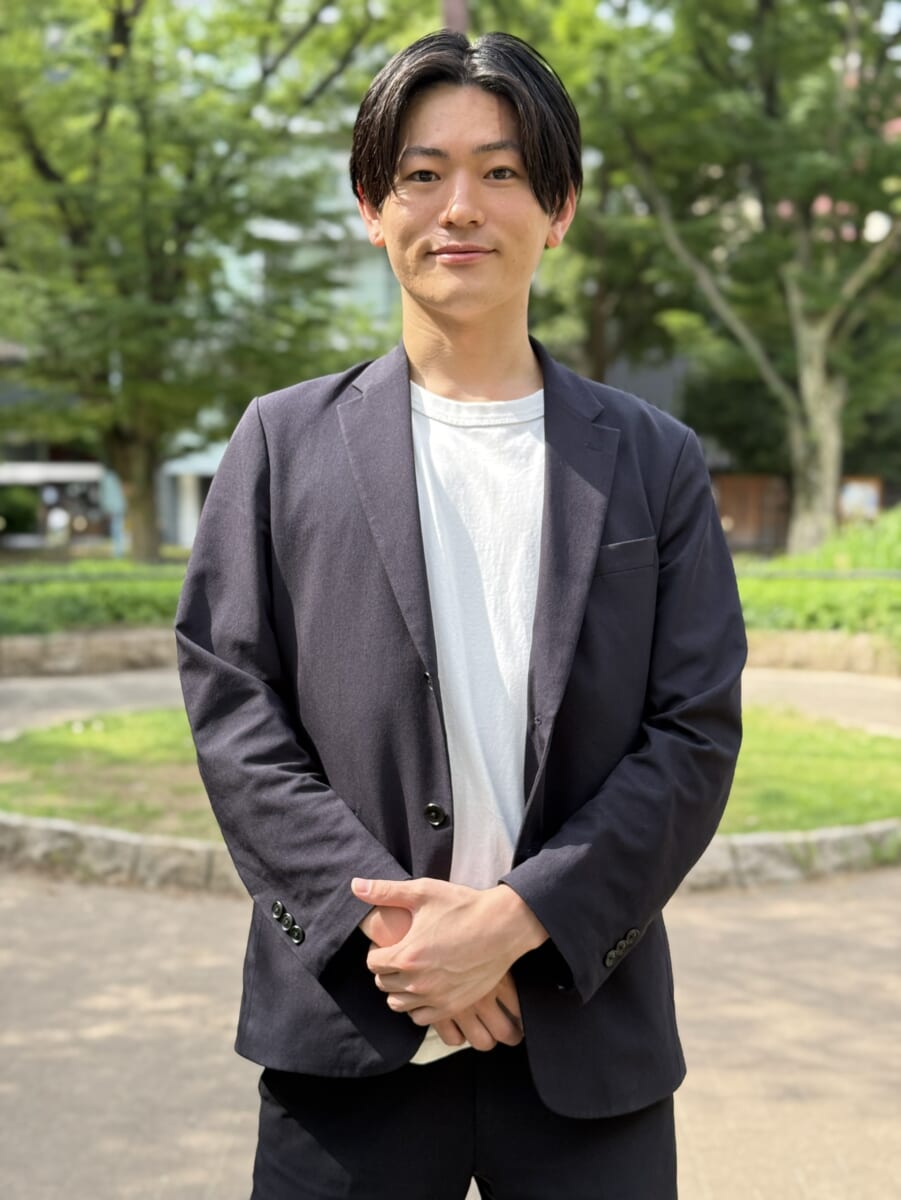 山本 直輝